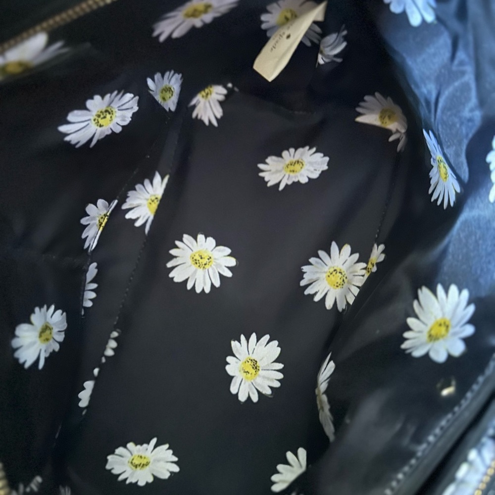 Kate Spade Bag with original dust cover. - Picture 3 of 5
